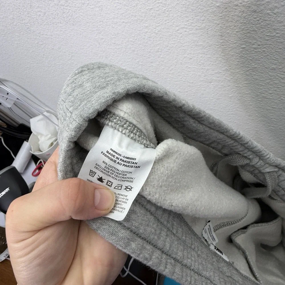 Nike Sportswear Club Fleece Sweatpants Mens XXL Gray Joggers Lounge Gym Tapered